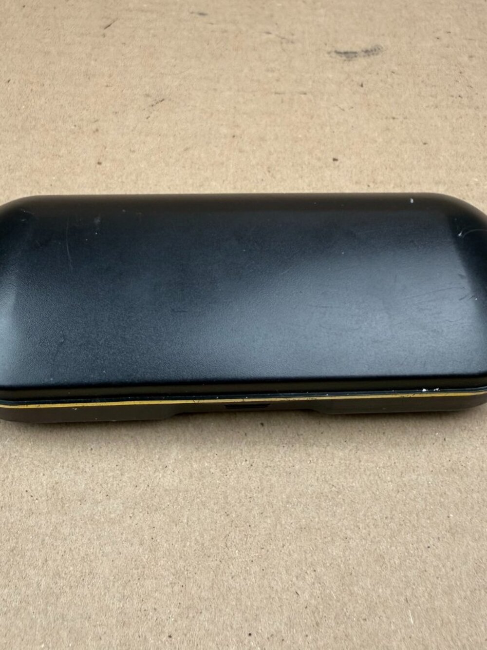 Black Eyewear Hard Case Gold Trim 6.5 Inch - DAMAGE